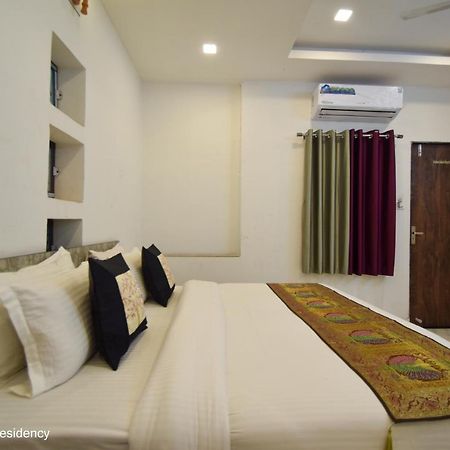 Hotel Keshav Residency Chittorgarh Ngoại thất bức ảnh